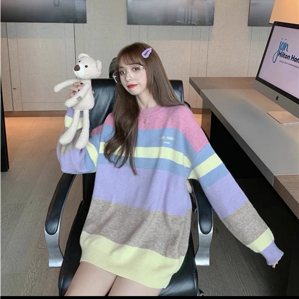 New Women’s sweater